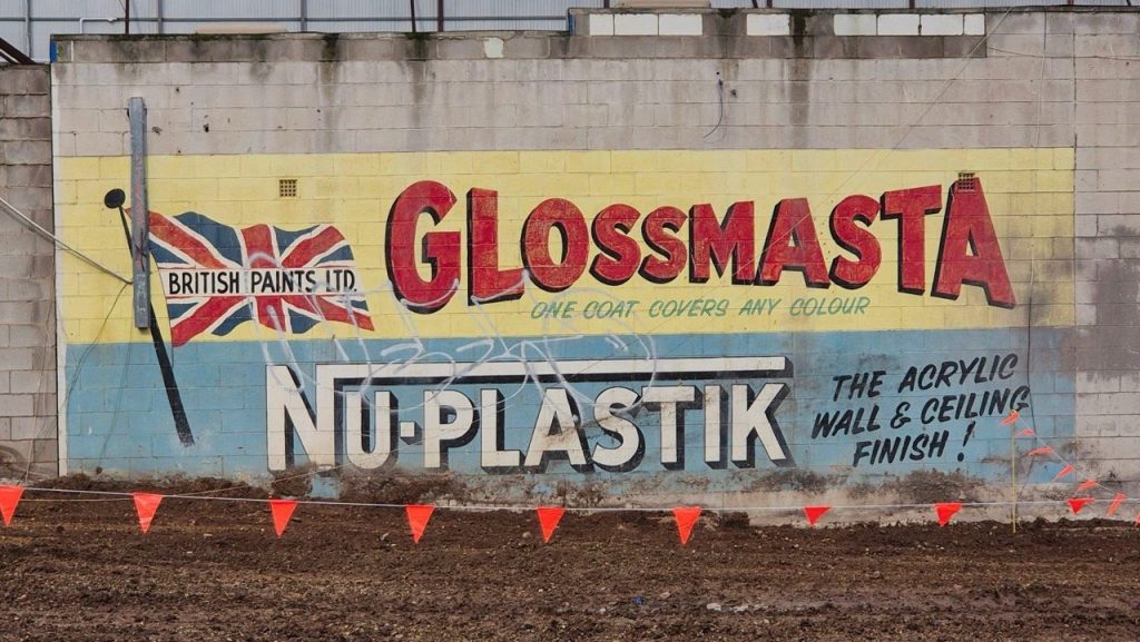 Two Forgotten Ghost Signs Revealed: Amscol Ice Cream and British Paints Glossmasta 5 Glossmasta